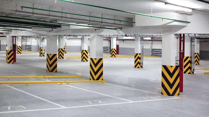Parking lot №1 near the Eliava construction market