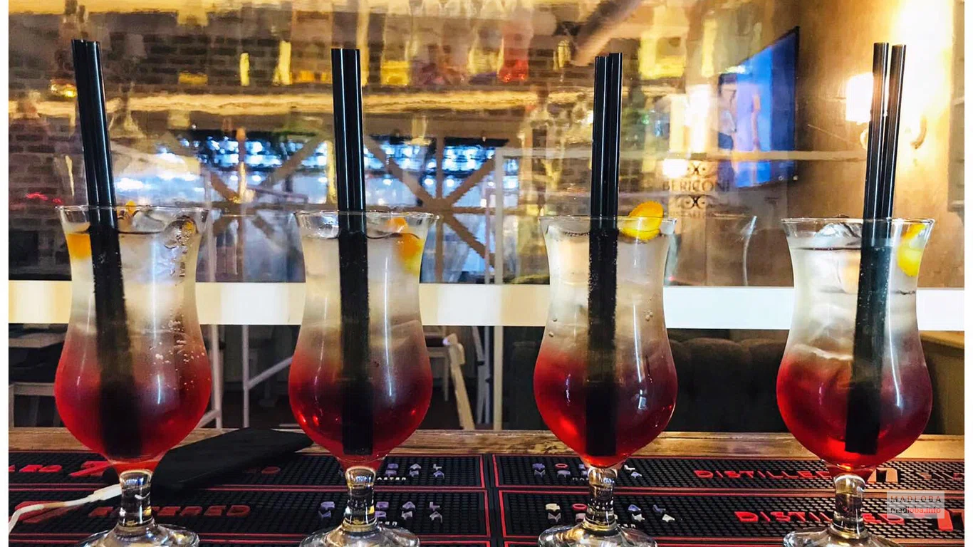 Коктейли в Restaurant Bericoni в Грузии
