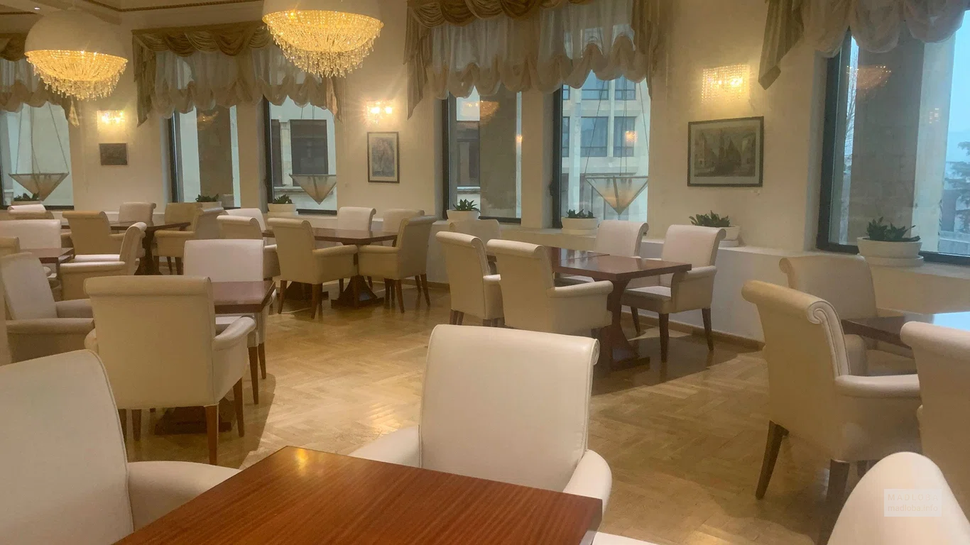 Лаунж в The Biltmore Hotel Tbilisi