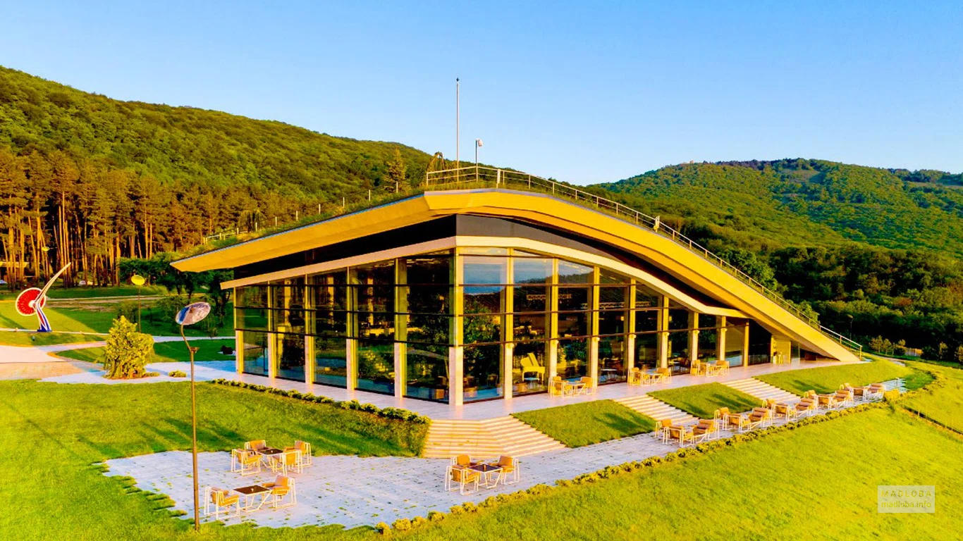 Отель "Bioli Wellness Resort"