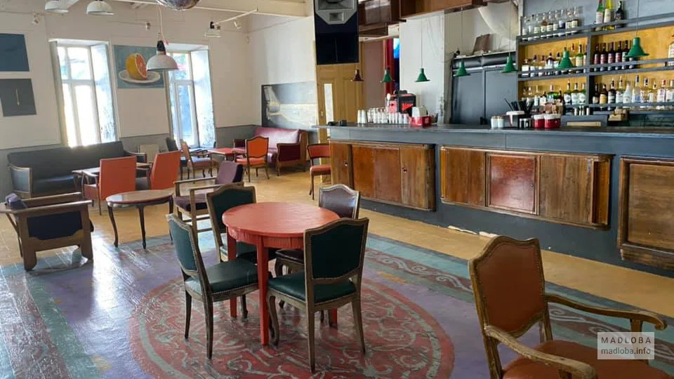Ночной клуб CAFE-GALLERY в Тбилиси