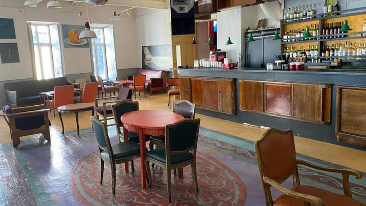 Cafe Gallery