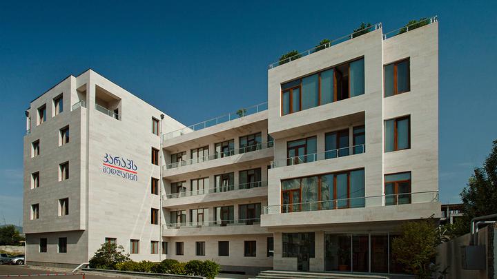 კლინიკა Karaps Medline Plastic