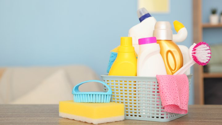 Household chemicals Lile