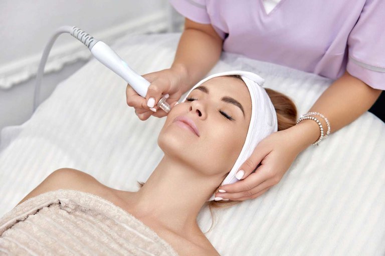 🧖‍♀️ Aesthetic medicine in Tbilisi: where to find rejuvenation experts
