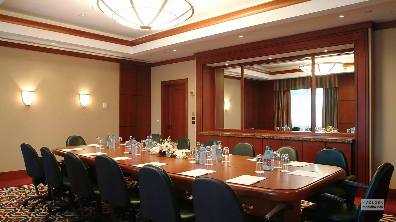 Конференц-зал в Courtyard by Marriott Tbilisi
