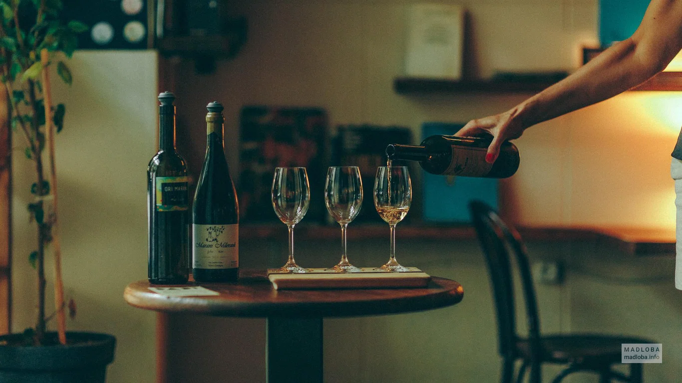 DADI wine bar and shop