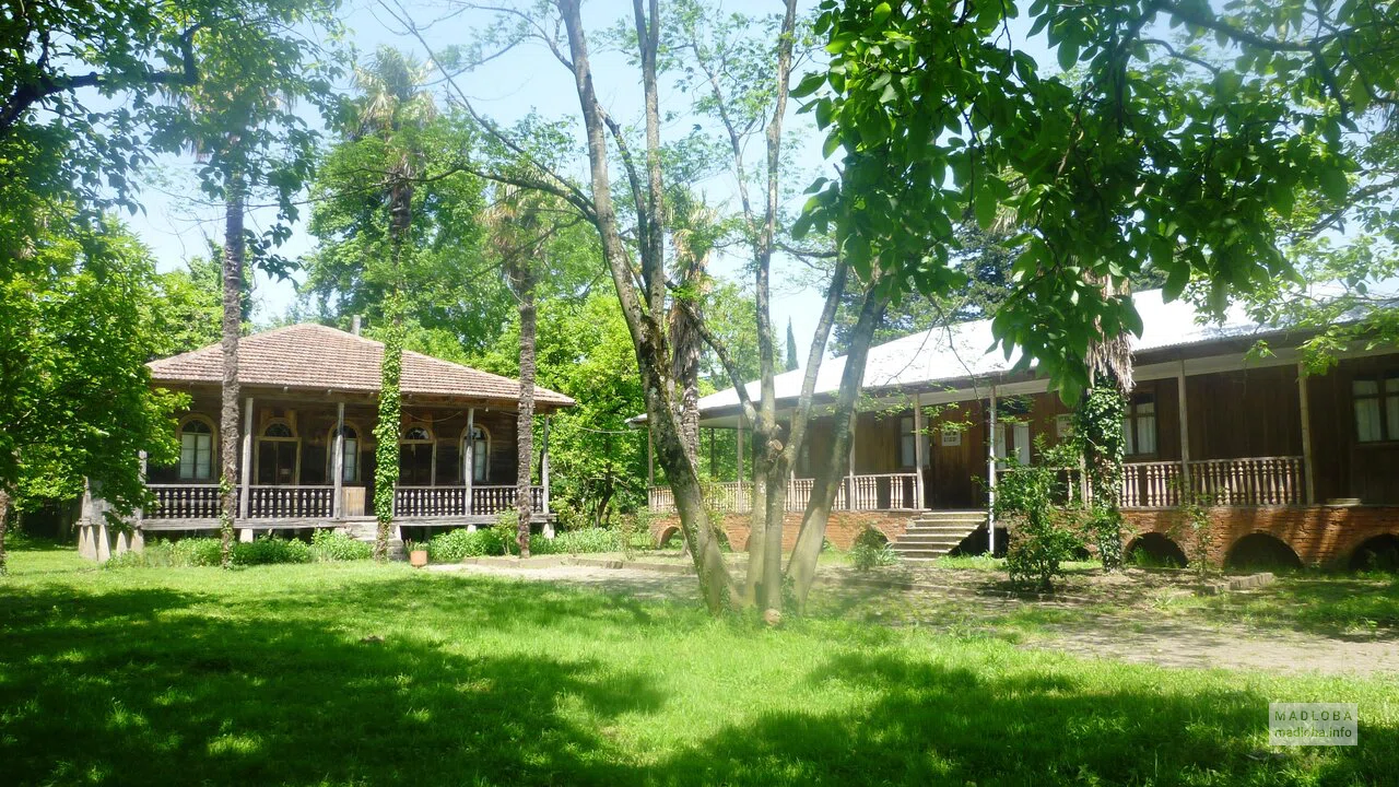 Galaktion and Titian Tabidze House Museum