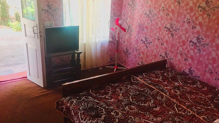Домик с двором