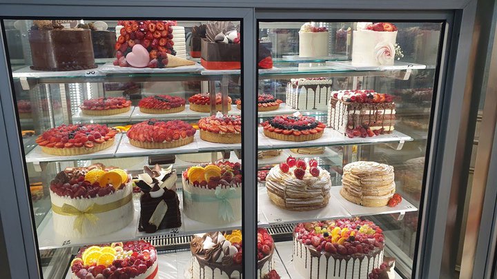 Dona Bakeshop & Cafe