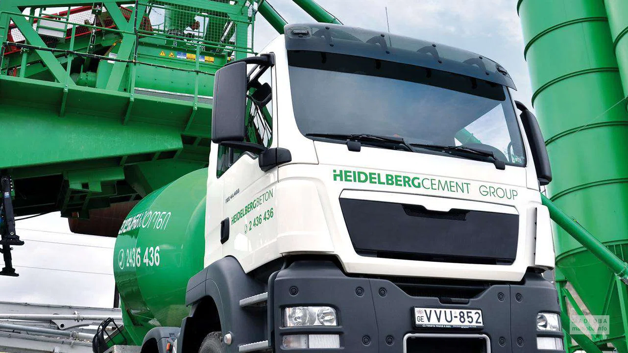 Производитель различных марок цемента "Heidelberg Cement Georgia" машина