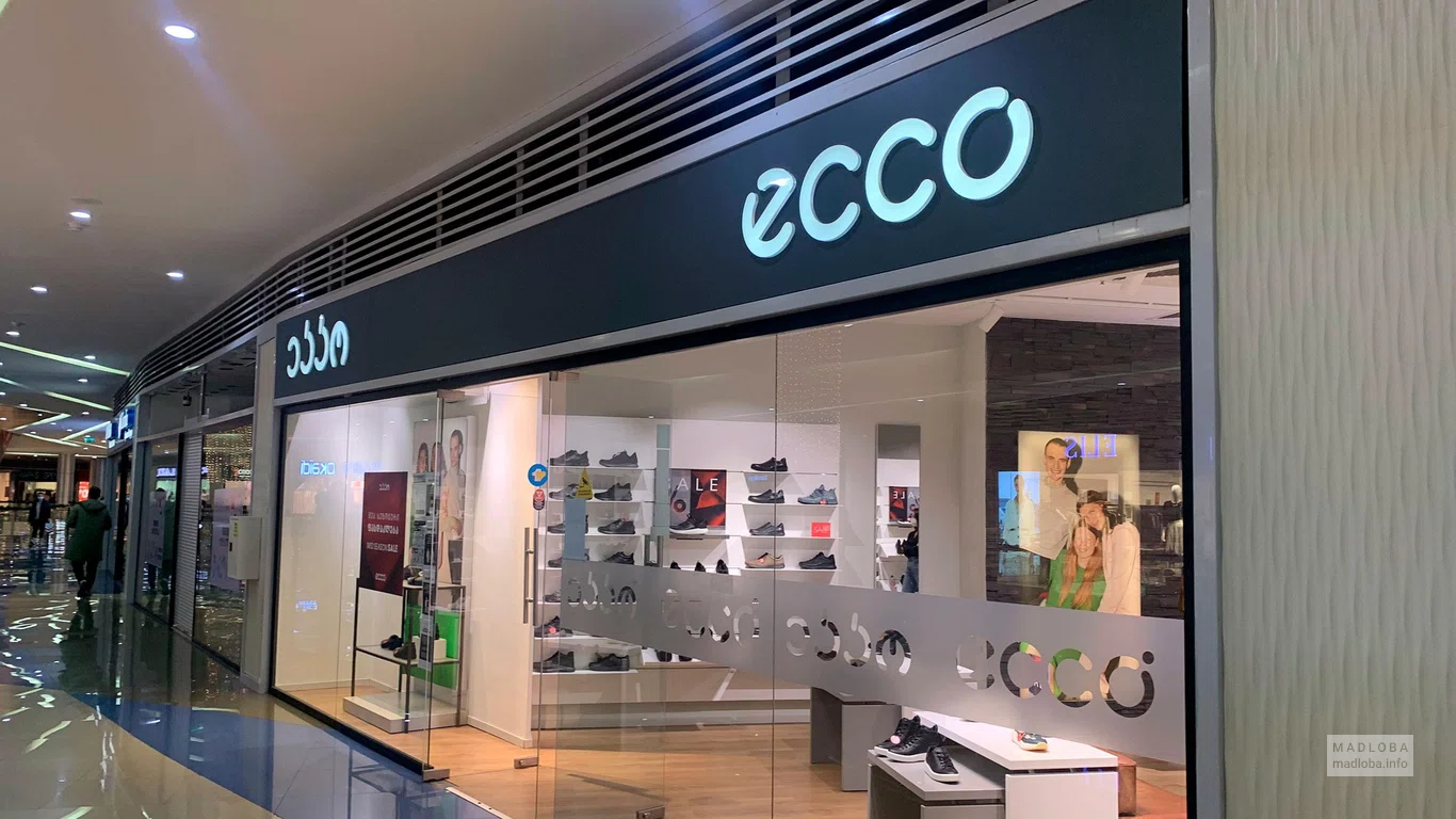 Вход в магазин обуви Ecco