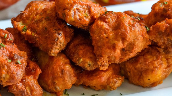 Eddie's Wings