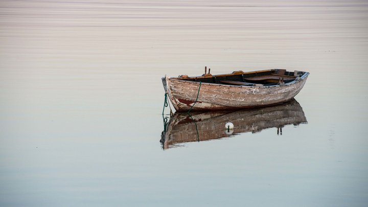 Effective methods of storing the boat for its safety and durability
