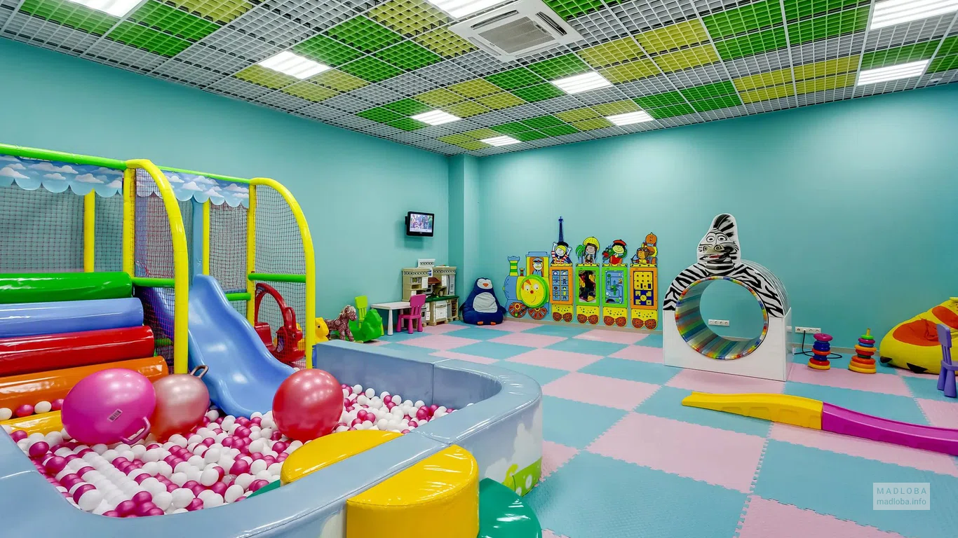Ria-Ria (Galleria Tbilisi)