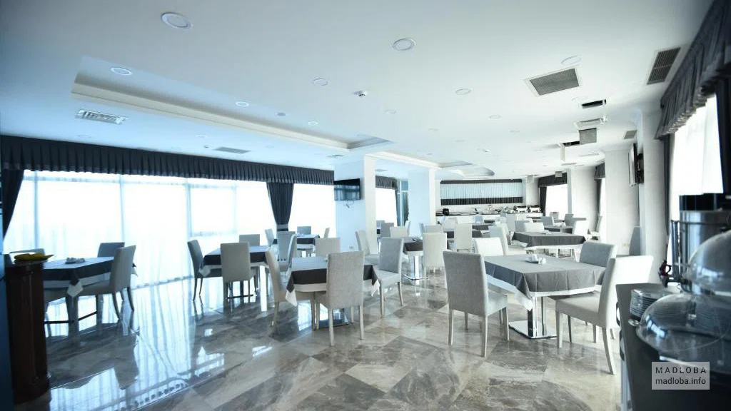 Ресторан в отеле "Era Palace Gonio"