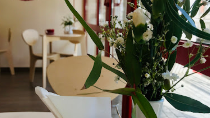 ERTI KAVA coffee room