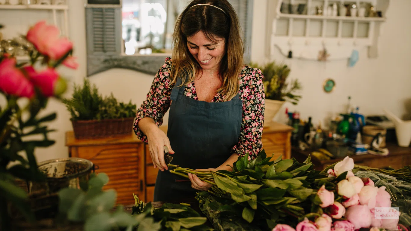 ჟასმინის ყვავილების მაღაზია / Flower shop Jasmine