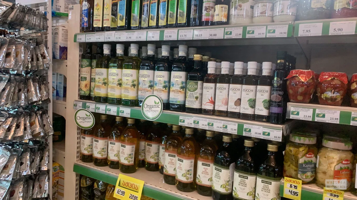 Алкогольная продукция магазина в Тбилиси