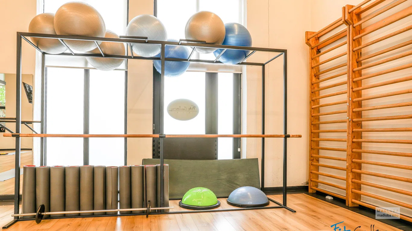 Интерьер спортивного центра Fit Gallery