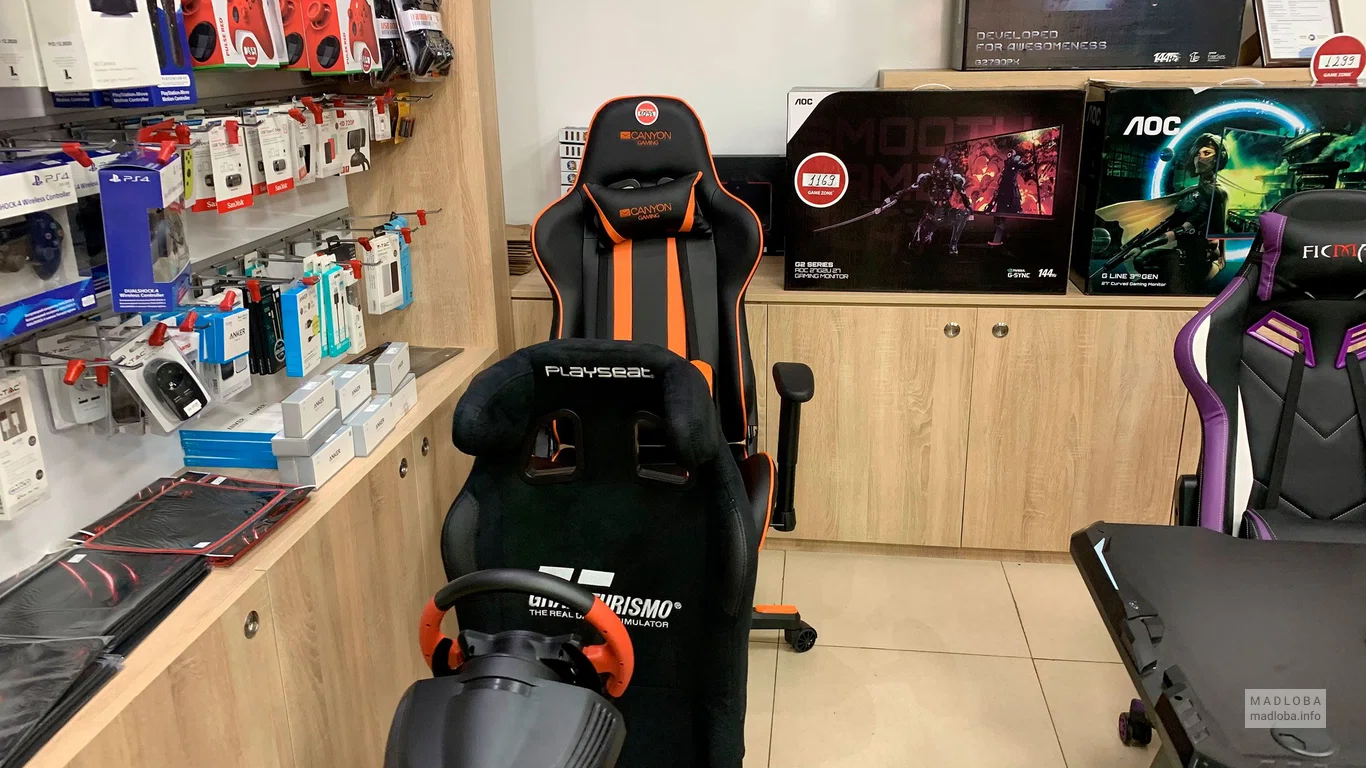 Игровой симулятор с рулем в Shop Game Zone