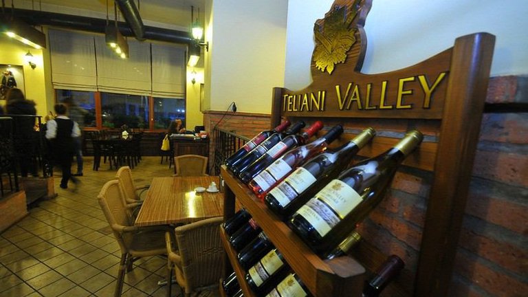 Wine-making Georgia: briefly about wine, wine tours and tastings