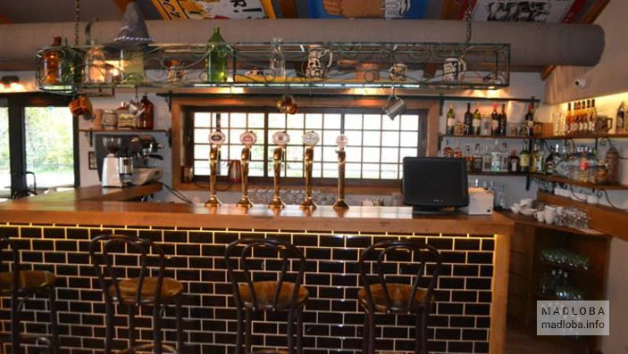 Барная стойка в Georgian Pub