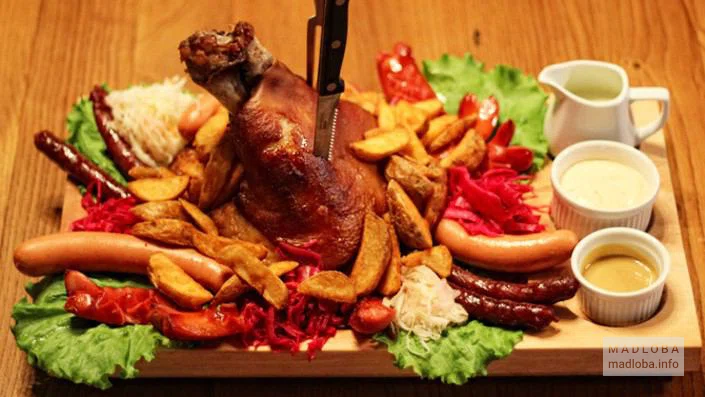 Блюдо из мяса в пабе