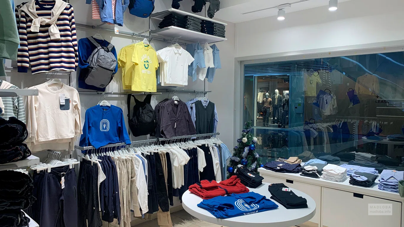 Подростковая одежда в Giordano