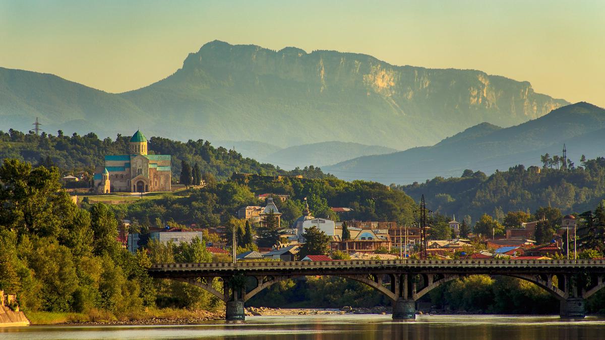 Вид города Кутаиси