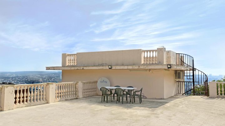 Castle Rock Villa