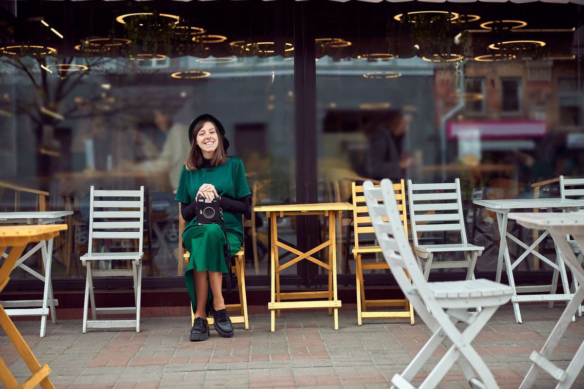 The girl outside the cafe