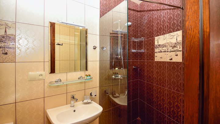 სასტუმრო British House 4 ვარსკვლავი