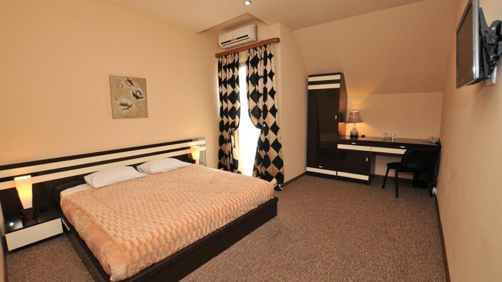 Hotel Diplomat