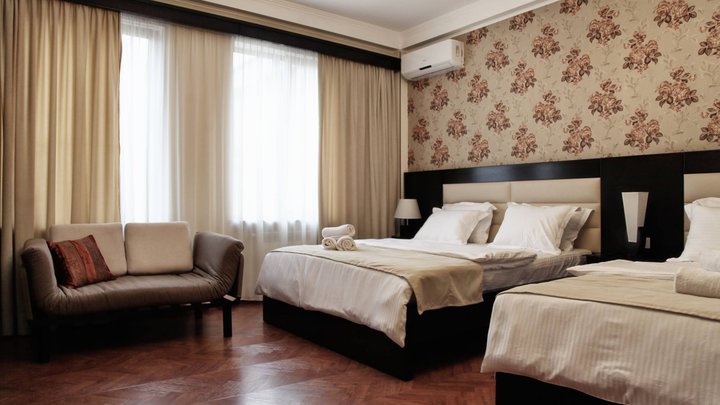 Four Brothers Hotel