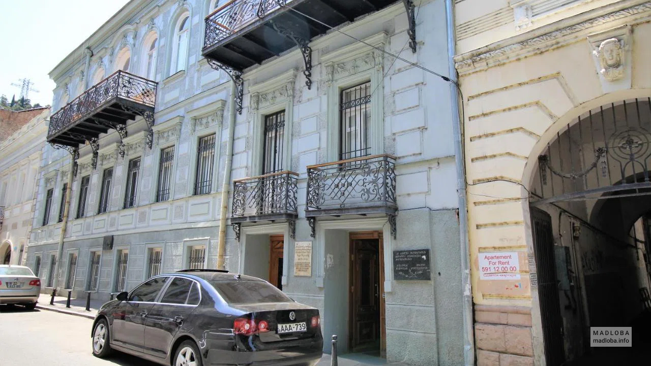 Здание Hotel Loft в Грузии