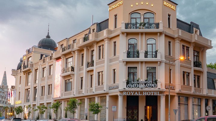 Royal Casino & Hotel