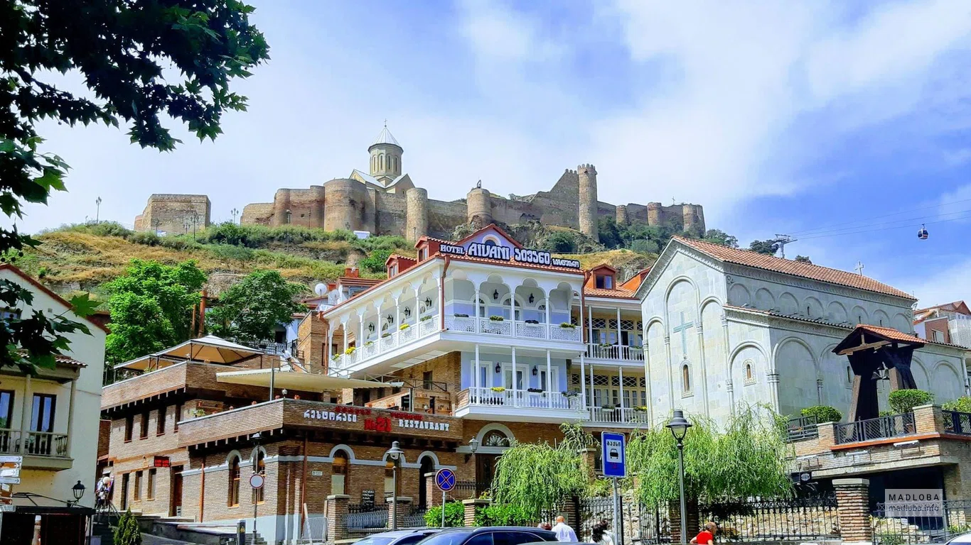 აივანი