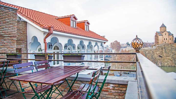 აივანი
