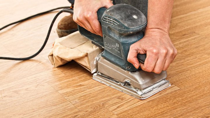 How to sand a wooden floor yourself