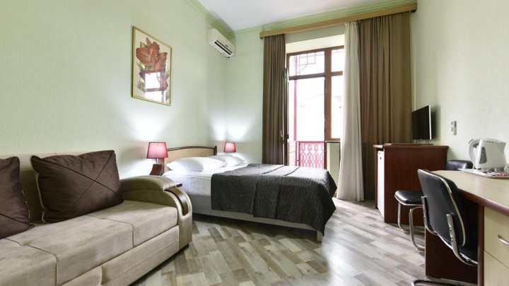Hotel IR-ME-NI