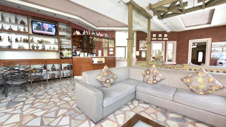 Hotel IR-ME-NI
