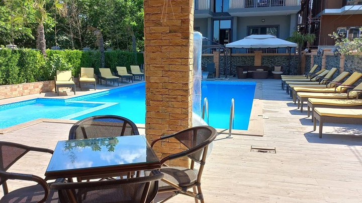 Iveri Beach