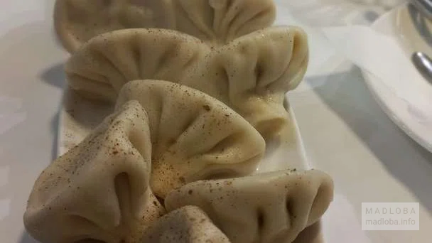 Хинкали в меню кафе