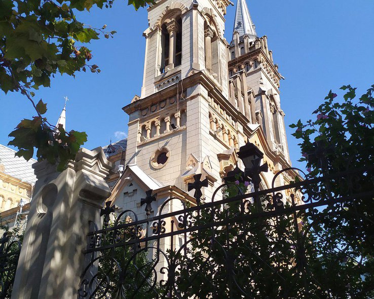 kafedralnyy-sobor-batumi-13.jpg