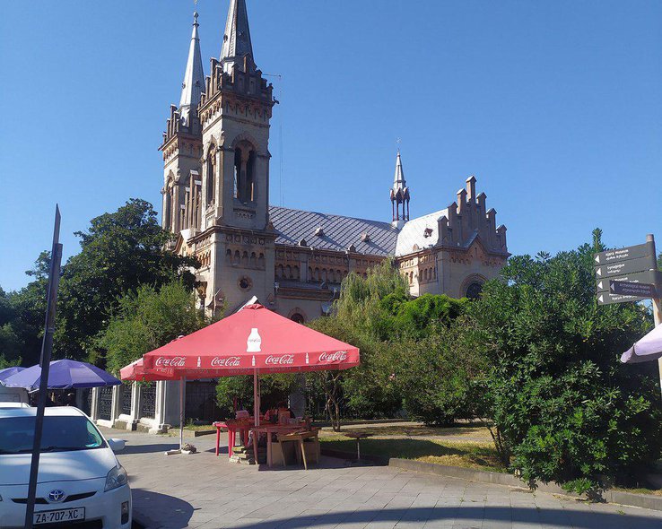kafedralnyy-sobor-batumi-29.jpg