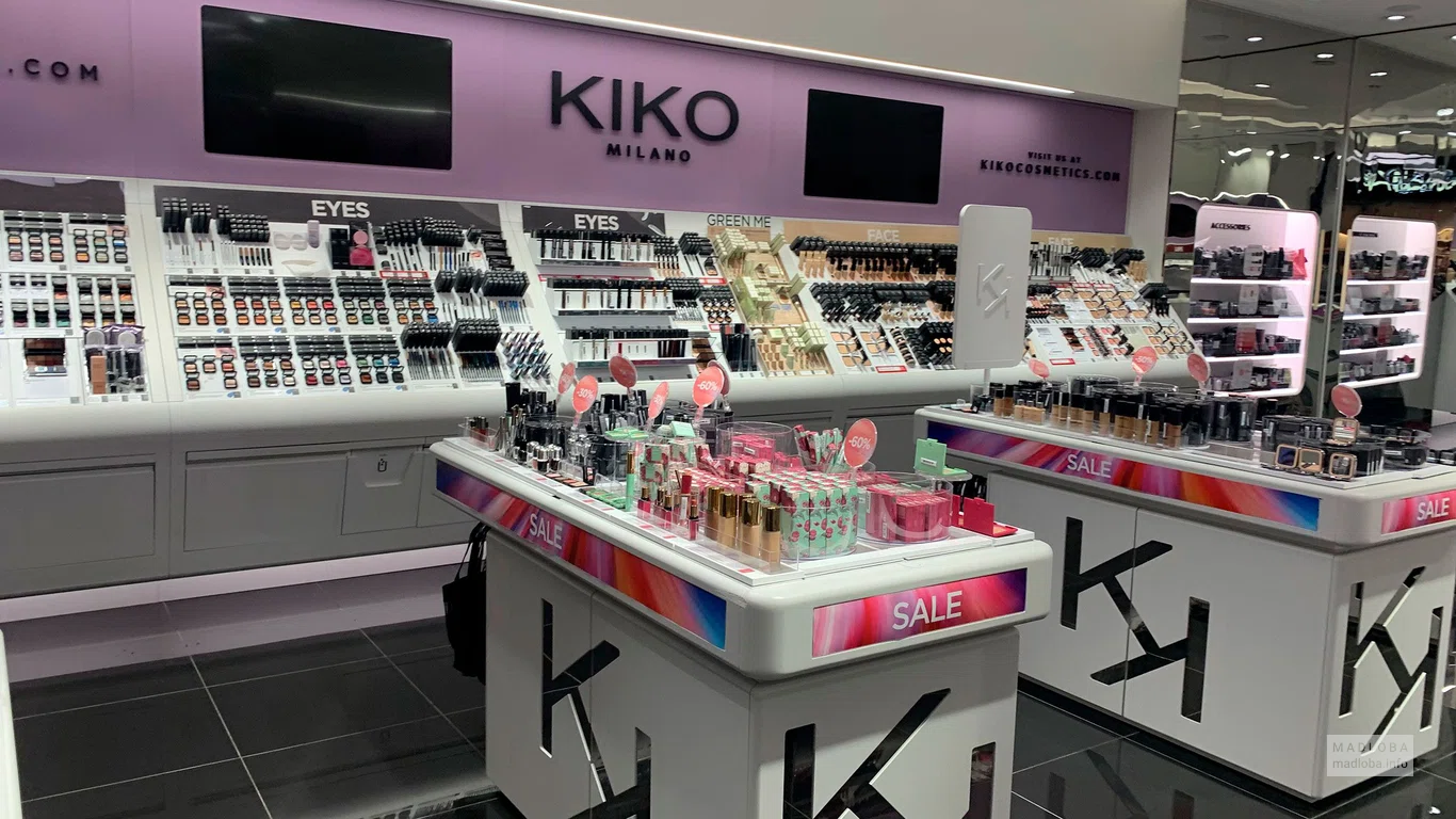 Декоративная косметика в магазине Kiko