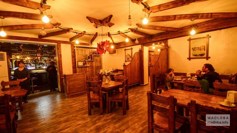 Интерьер ресторана Кизики