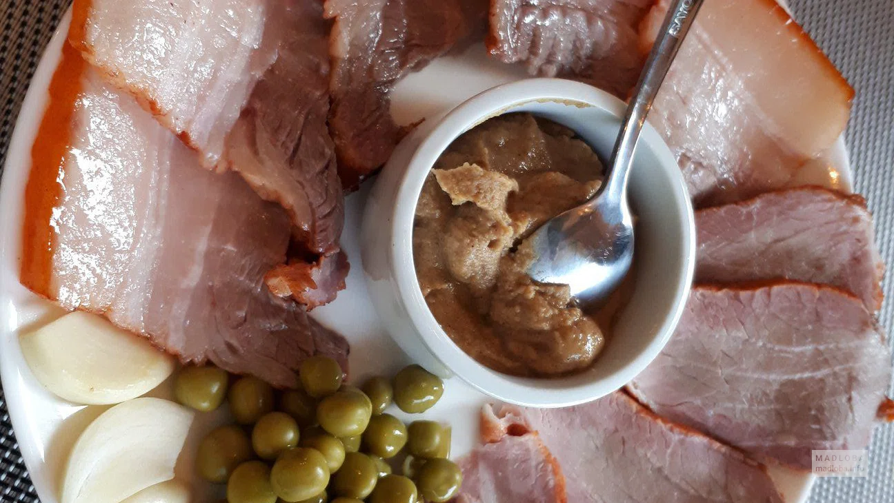 Блюдо из мяса в ресторане