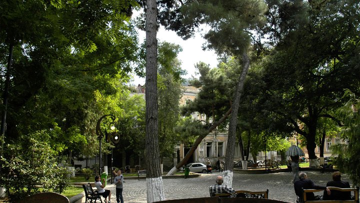 Lado Gudiashvili Square